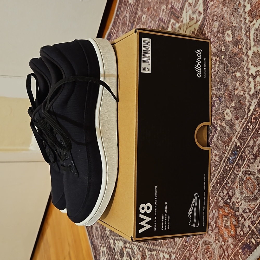 Allbirds Canvas Pacer Black size 8, brand new in box